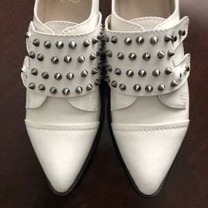 YES shoes - Falcon Studded Oxfords - White - Women’s Size 8